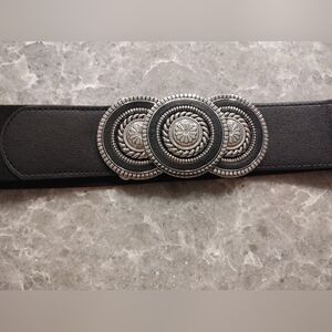 Vince Camuto Pretty Belt Small